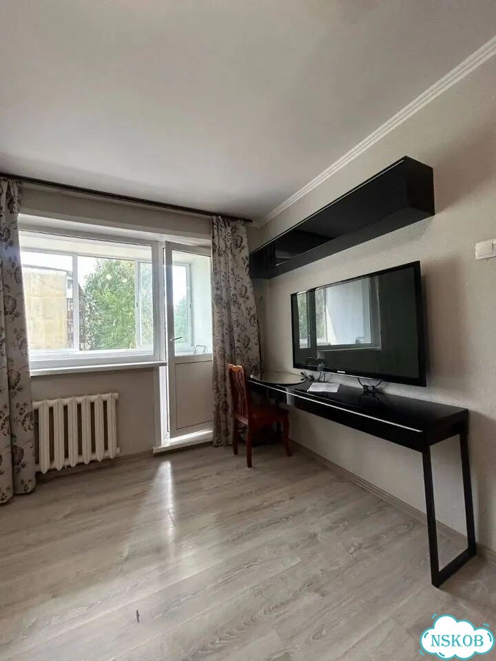 1-к. квартира, 33 м², 3/10 эт. фото 1