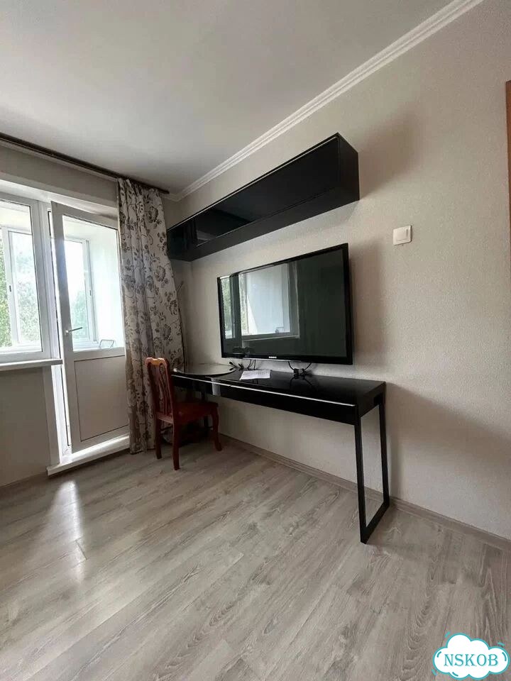 1-к. квартира, 33 м², 3/10 эт. фото 2