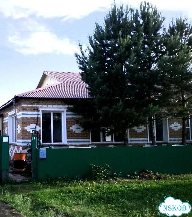 4-к. квартира, 110 м², 1/1 эт. фото 2