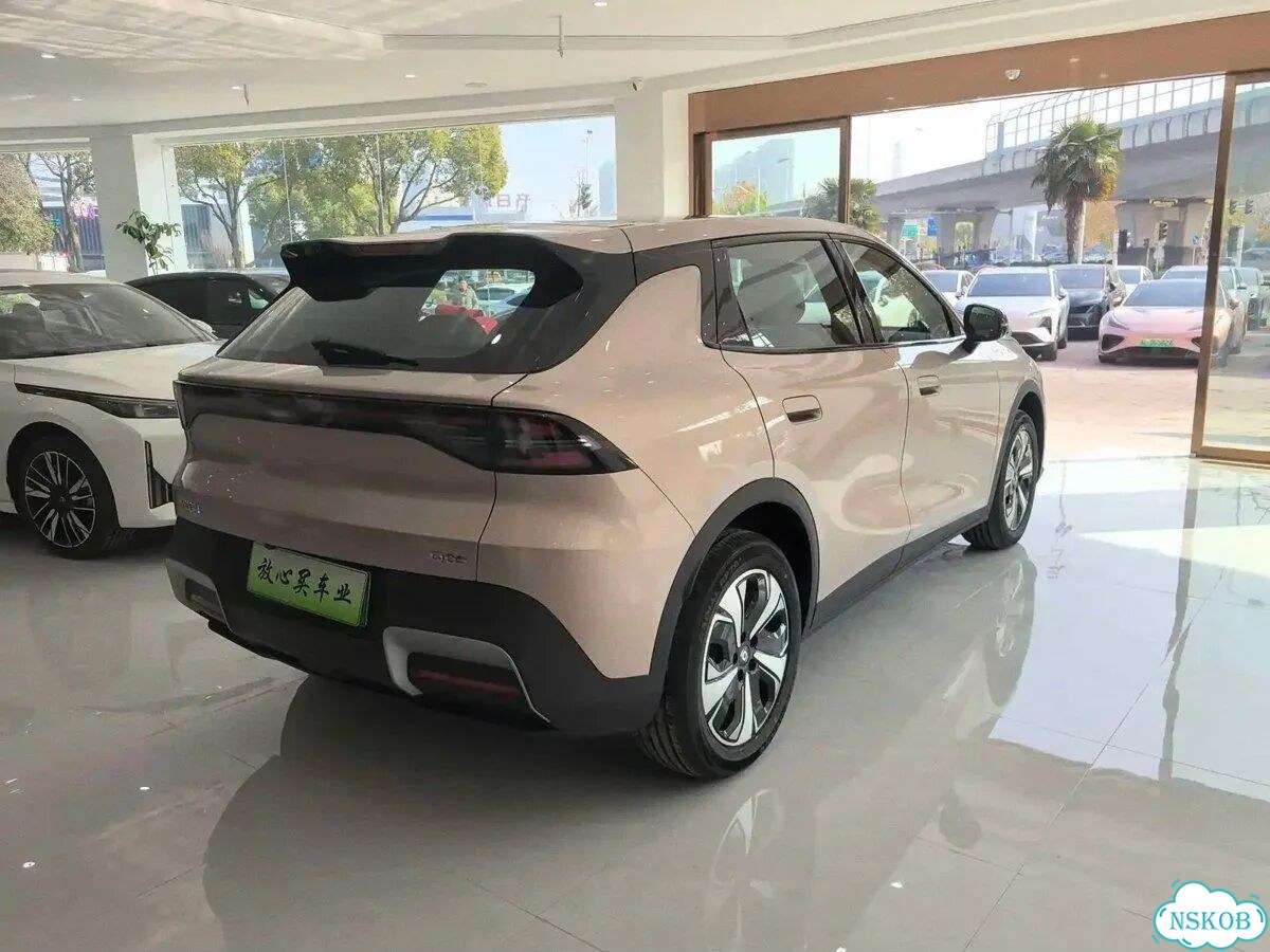 Авто из Китая. Changan Qiyuan Nevo Q05, Электро двигатель фото 5