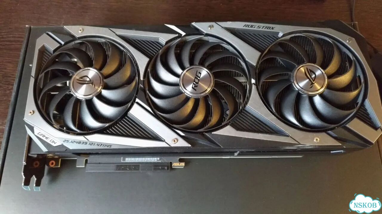 Asus Rog strix rtx 3070 фото 1