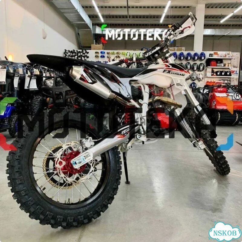 FXMOTO CB 300F, 2026, 1 км фото 4