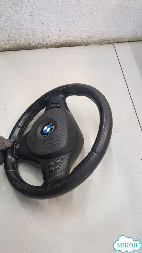 Руль BMW 1 E87 фото 3