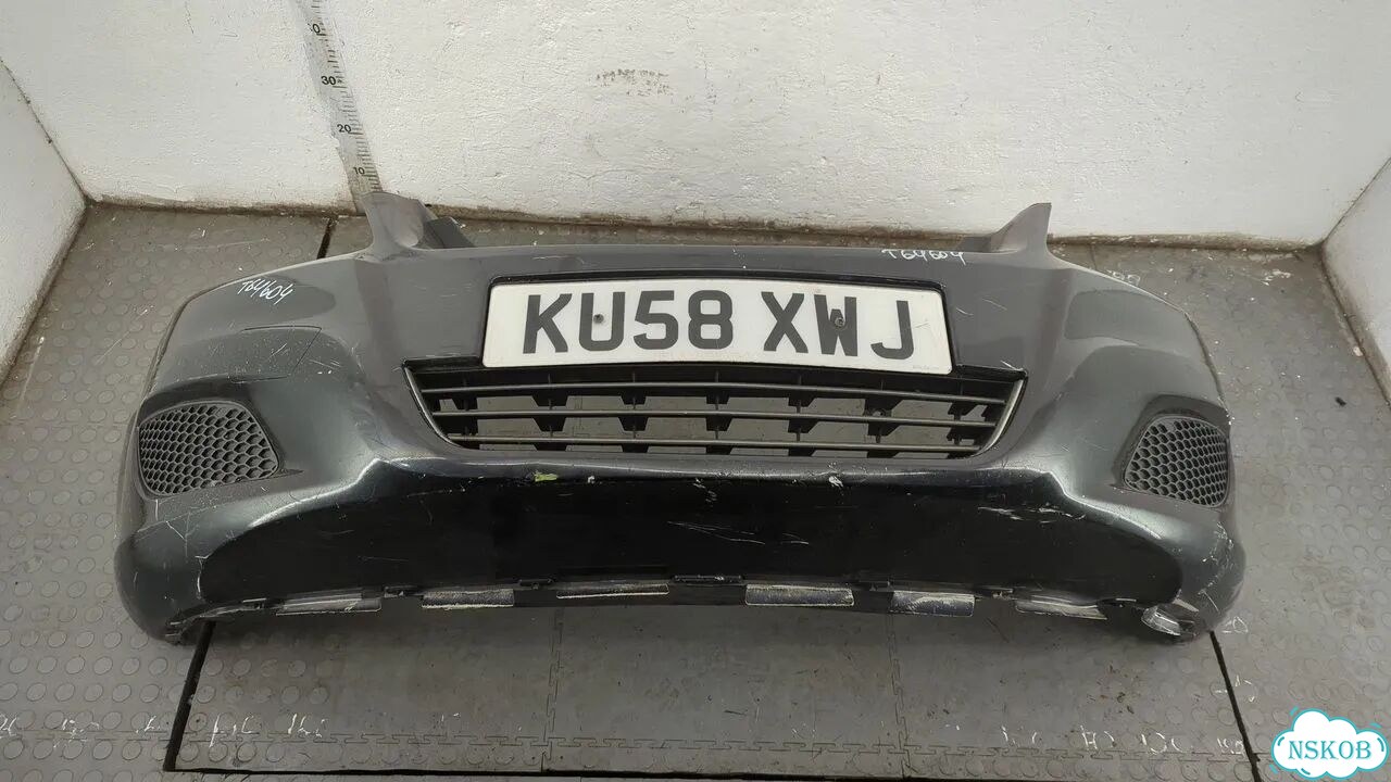 Бампер передний Opel Zafira B фото 1