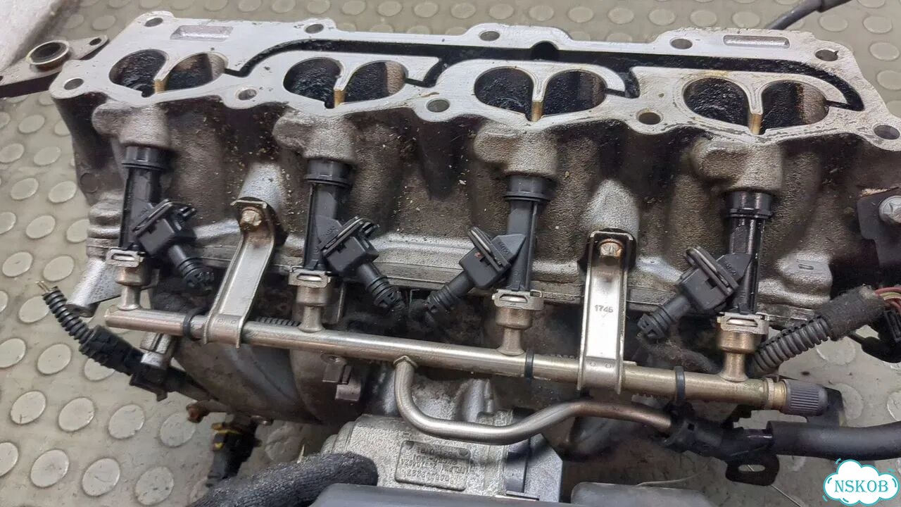 Коллектор впускной Opel Zafira B фото 4