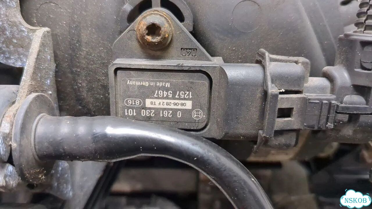 Коллектор впускной Opel Corsa D фото 3