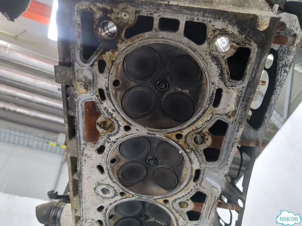 Головка блока (ГБЦ) Opel Zafira B Z22YH фото 8