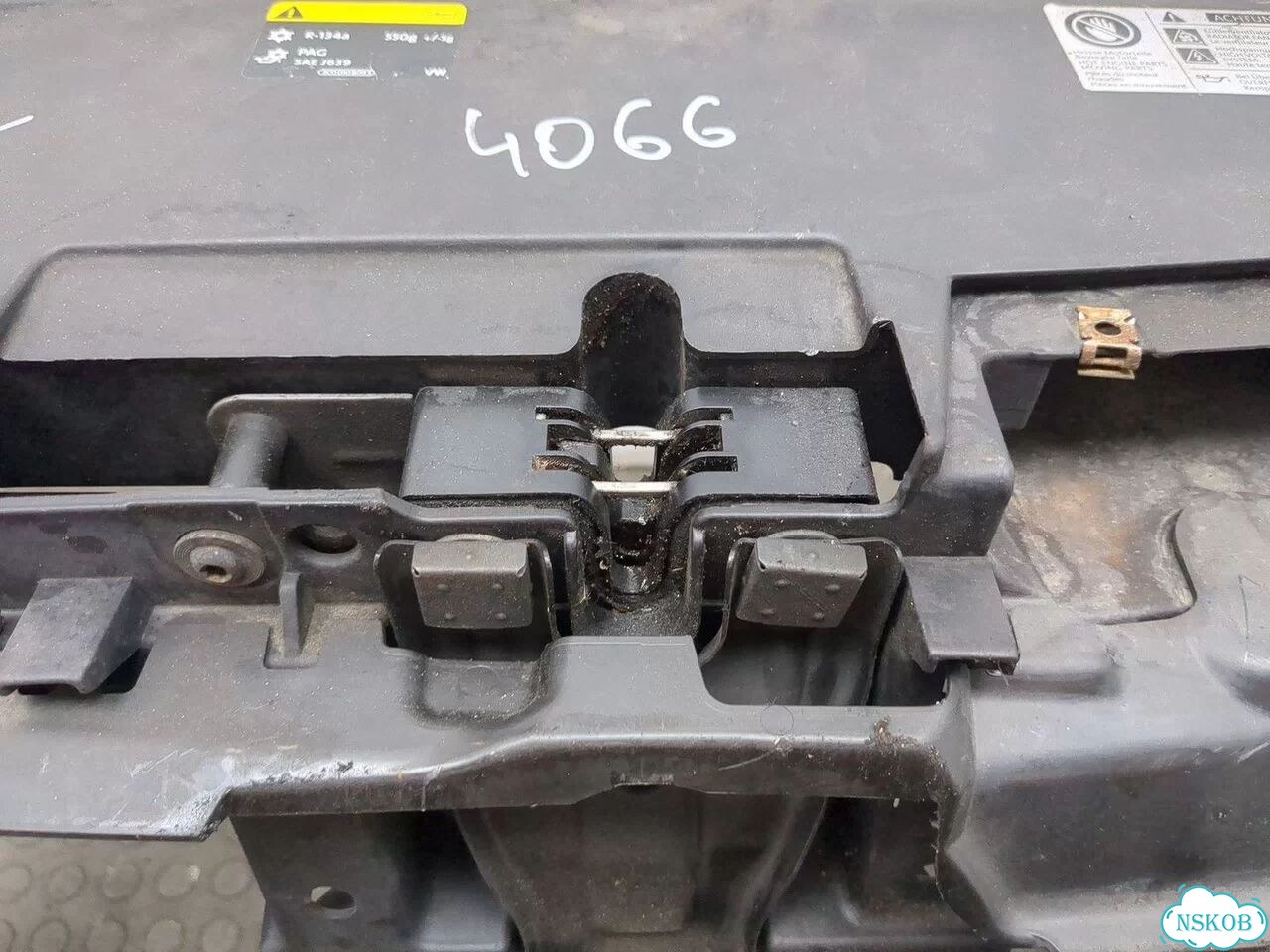 Рамка передняя Volkswagen Passat 7 Европа фото 2
