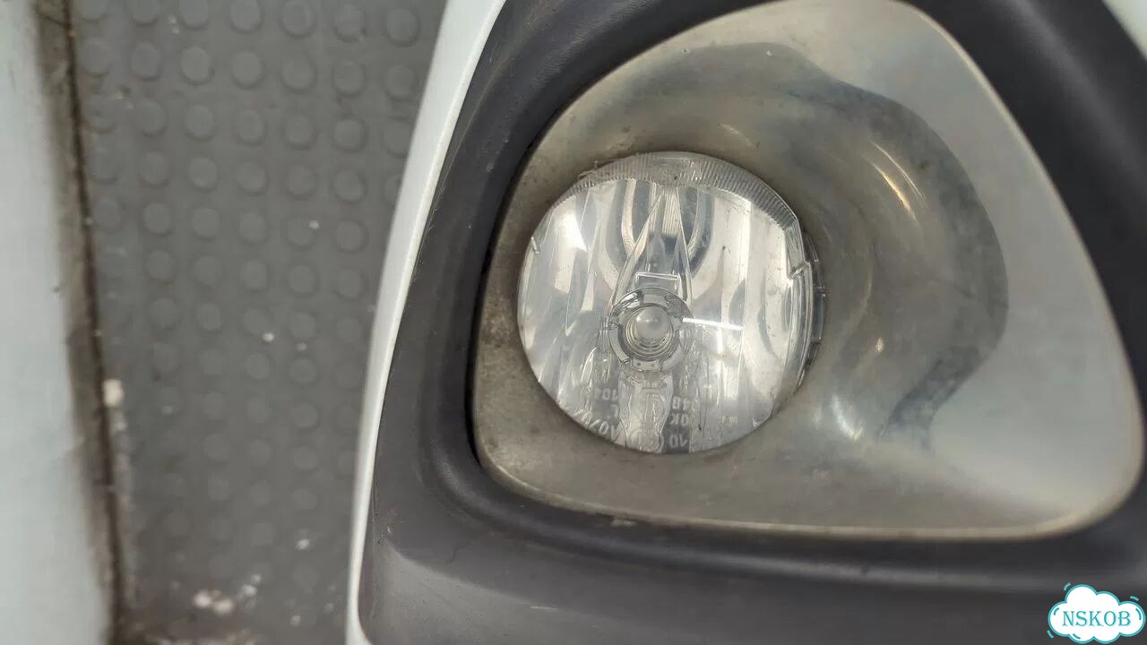 Бампер передний Opel Vivaro фото 10