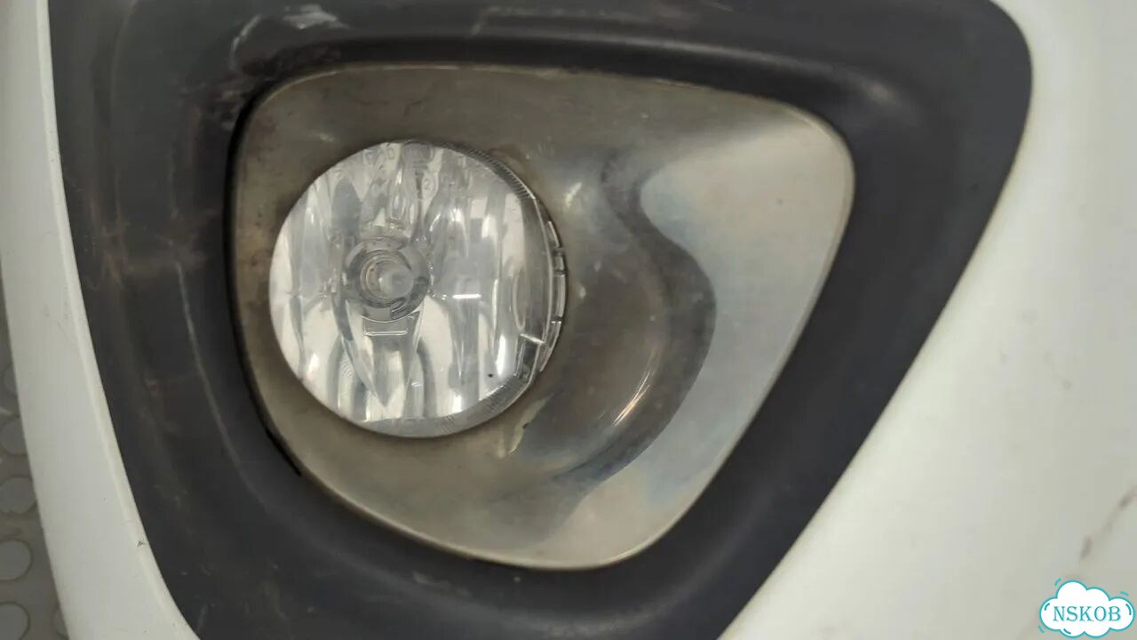 Бампер передний Opel Vivaro фото 3