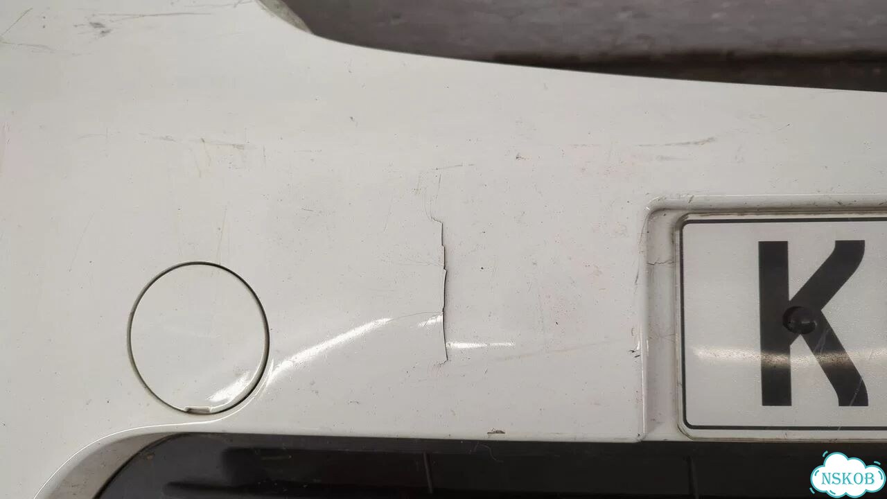 Бампер передний Opel Vivaro фото 5