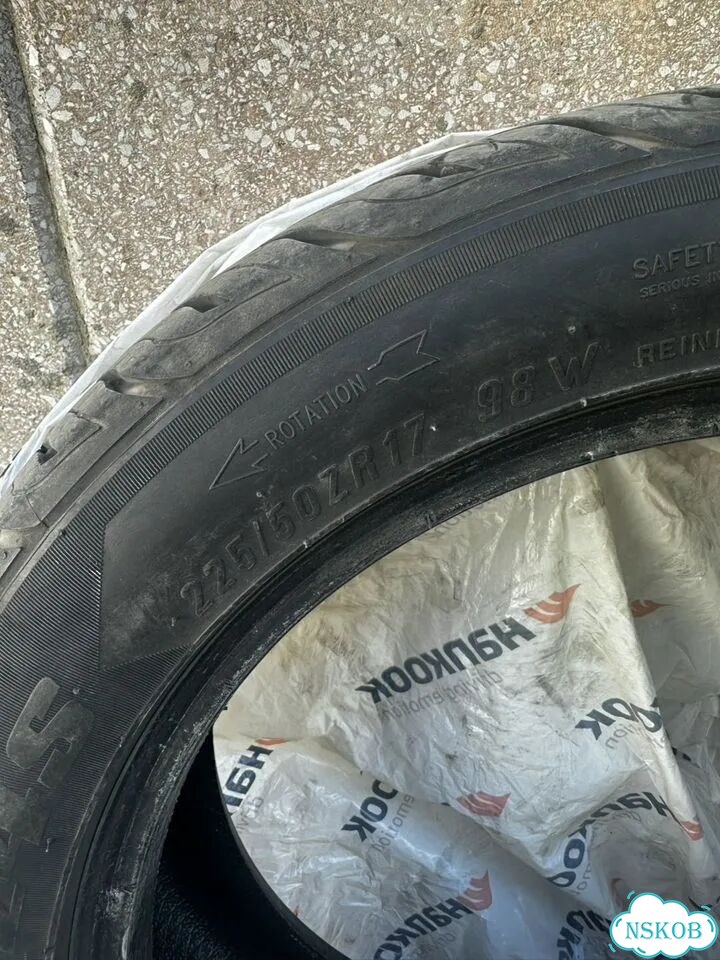 Maxxis MA-Z4S Victra 225/50 R17 98W фото 2