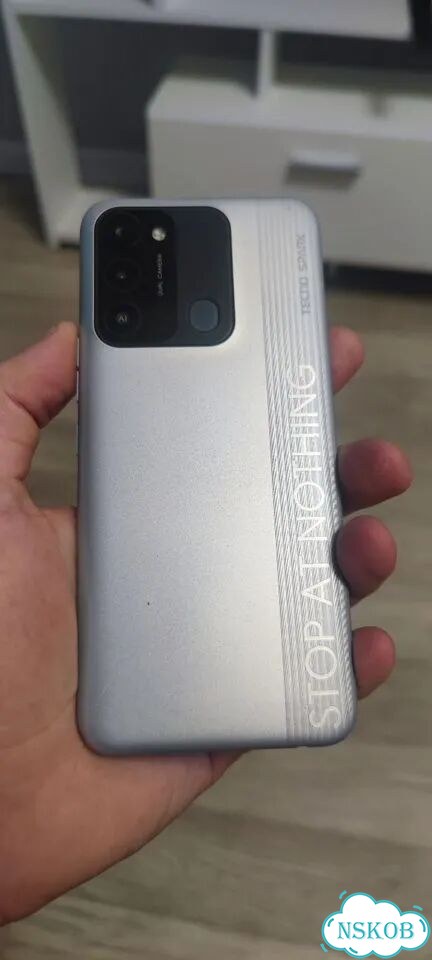 TECNO Spark 8C, 4/64 ГБ, 2 SIM фото 3