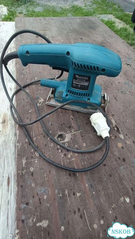Шлифмашинка Makita фото 2