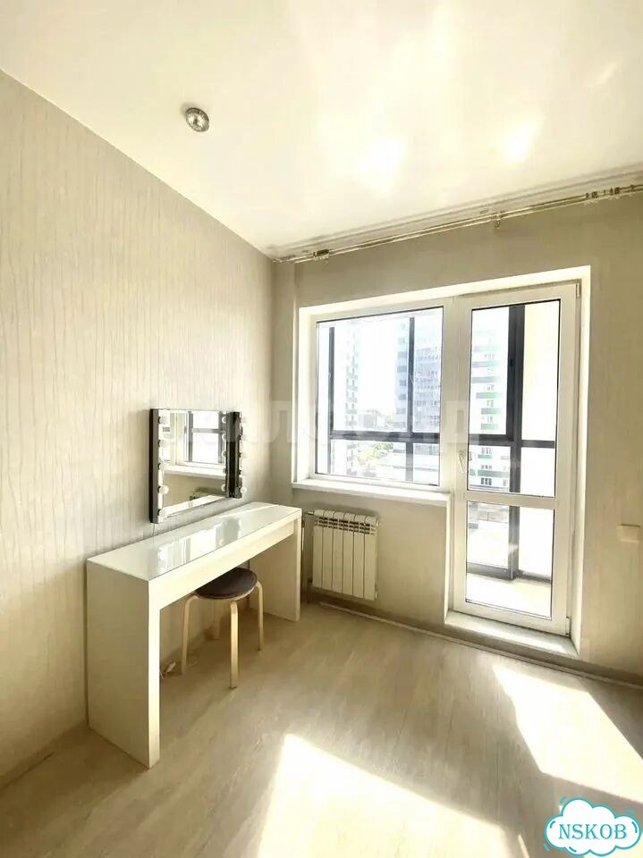2-к. квартира, 70 м², 8/17 эт. фото 4