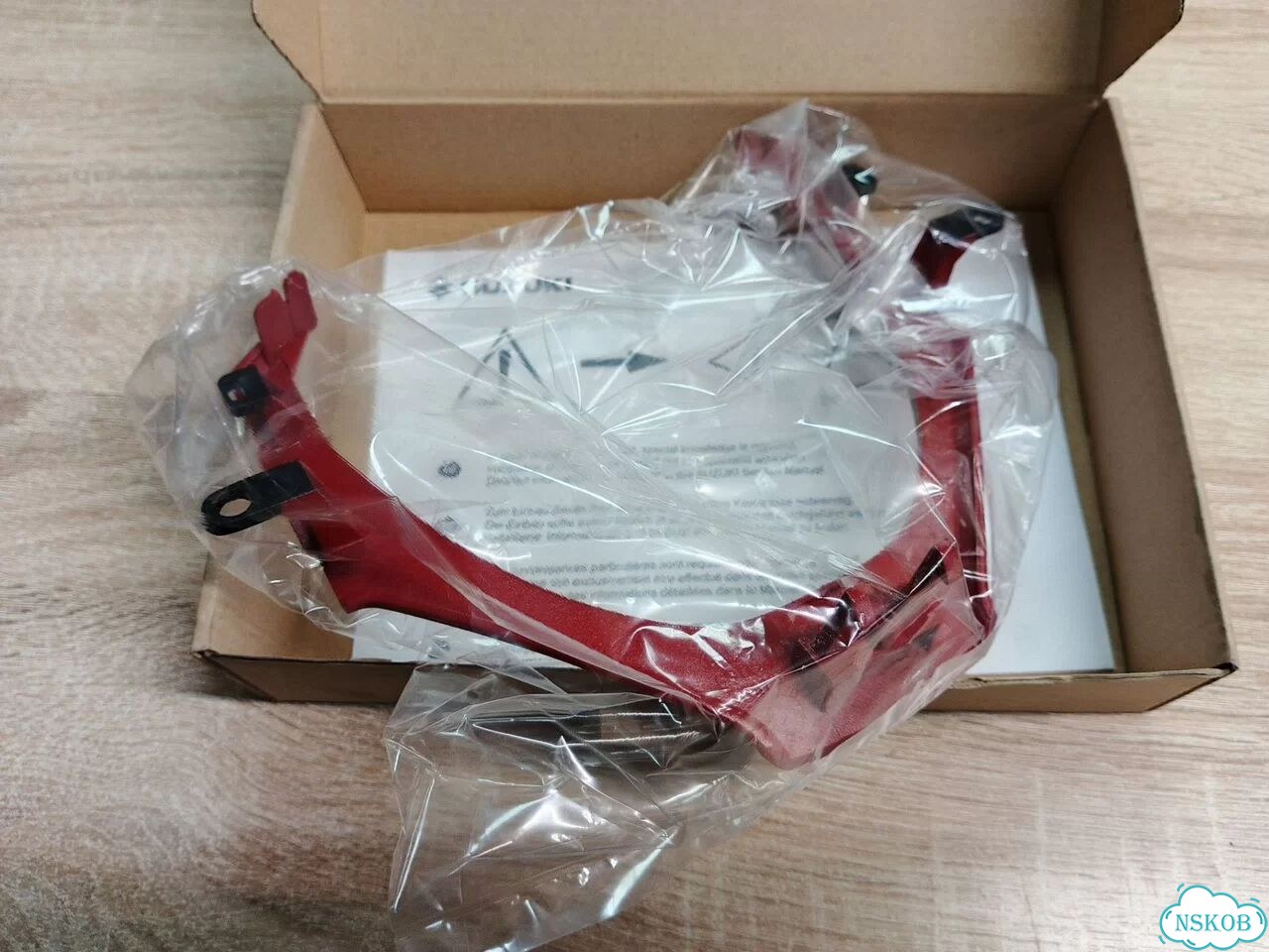Накладка на руль, Bright Red 5 Suzuki Vitara 15 фото 3
