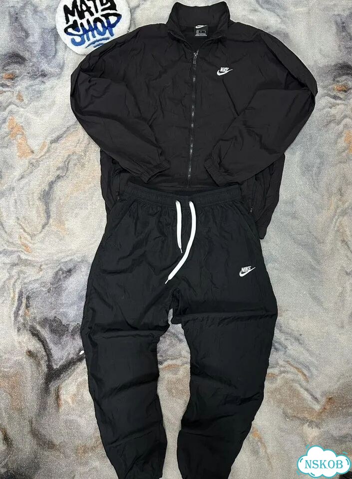 Спортивный костюм Nike фото 1