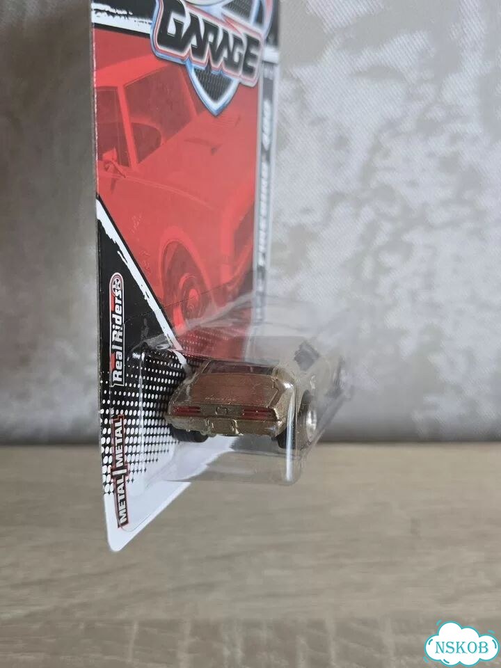 Hot wheels garage Pontiac firebird 400 фото 2