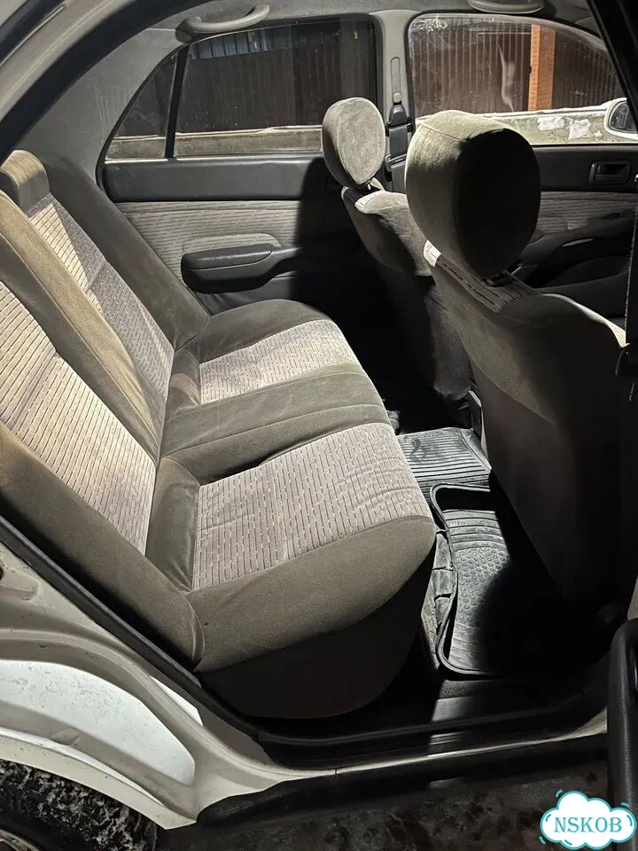 Toyota Carina 1.8 AT, 1995, 200 000 км фото 10