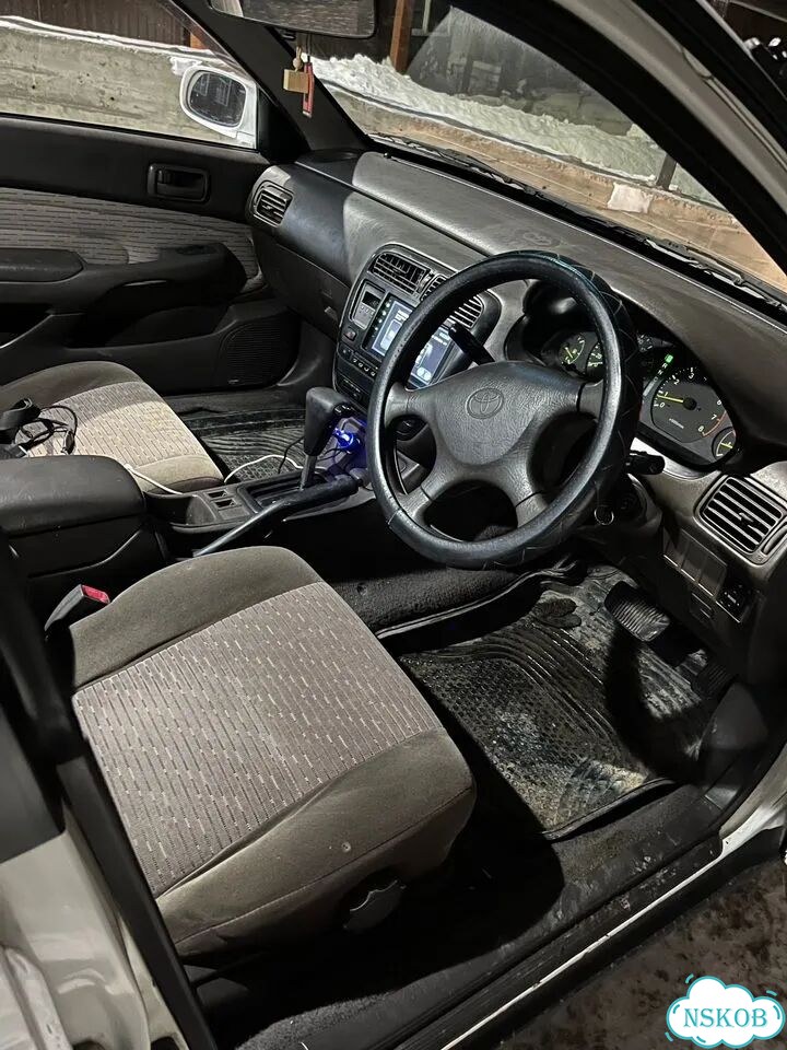 Toyota Carina 1.8 AT, 1995, 200 000 км фото 4