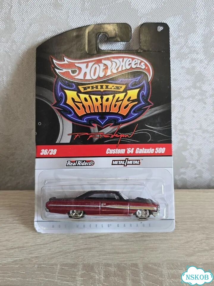 Hot wheels garage ford galaxie 500 фото 1