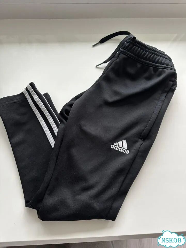 Спортивный костюм adidas фото 3