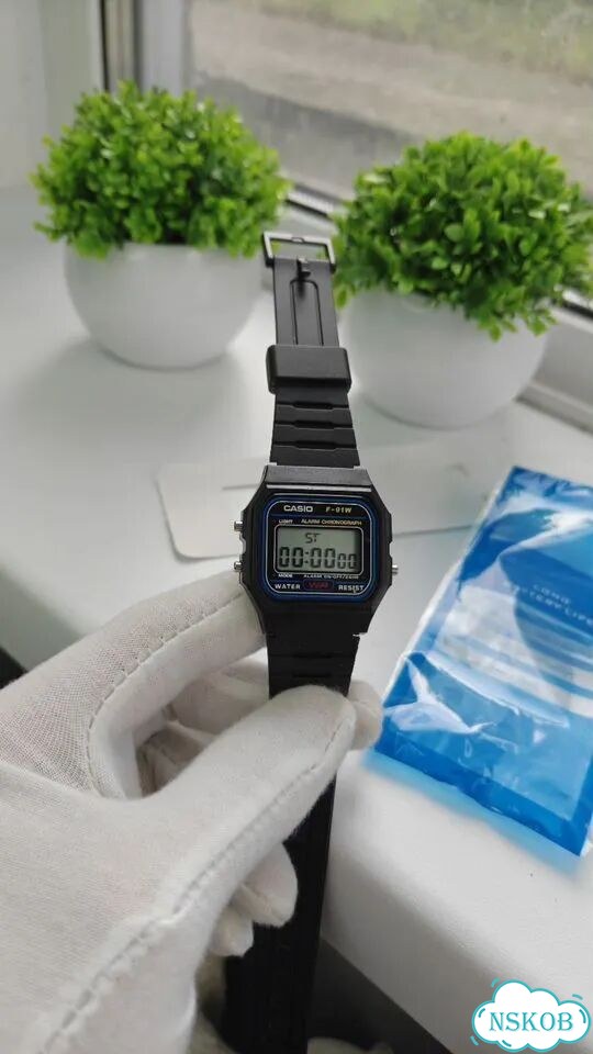 Электронные часы Casio фото 1