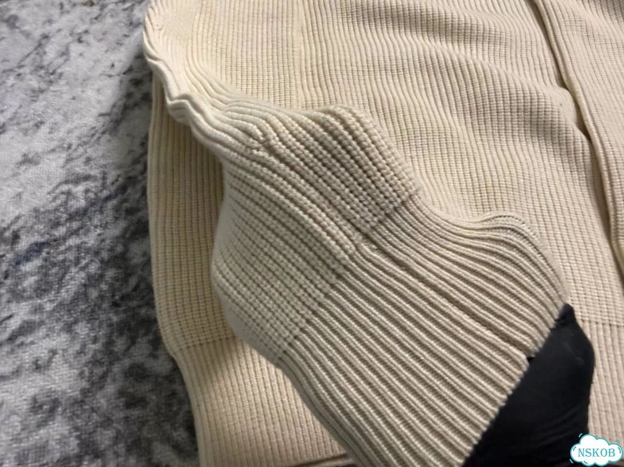 Свитер Maison Margiela бежевый фото 5