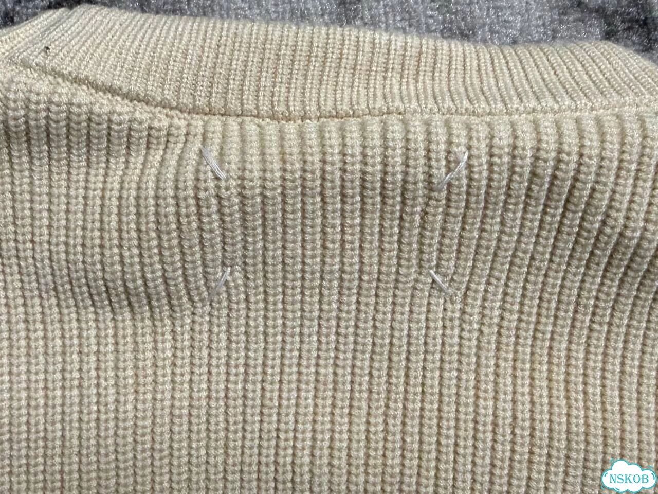 Свитер Maison Margiela бежевый фото 9