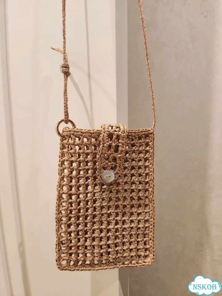 Сумочка для телефона из рафии Handmade фото 3