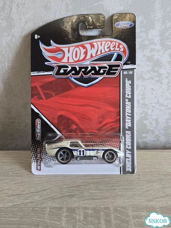 Hot wheels garage shelby cobra Daytona фото 1