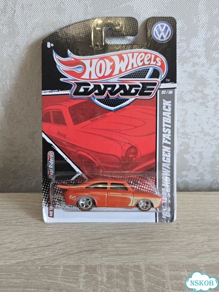 Hot wheels garage Volkswagen fastback фото 1