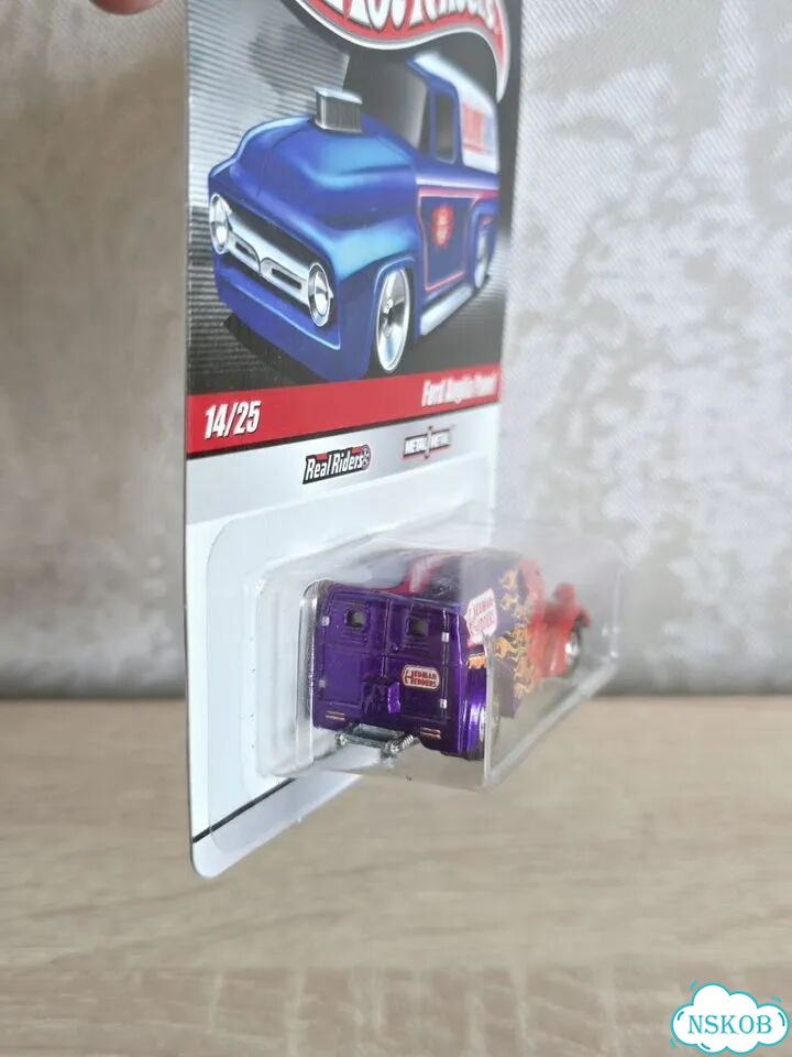 Hot wheels Premium ford Anglia panel фото 2