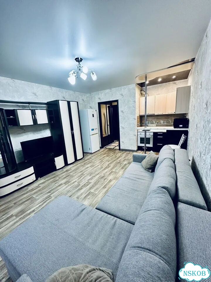 Квартира-студия, 33 м², 4/18 эт. фото 1