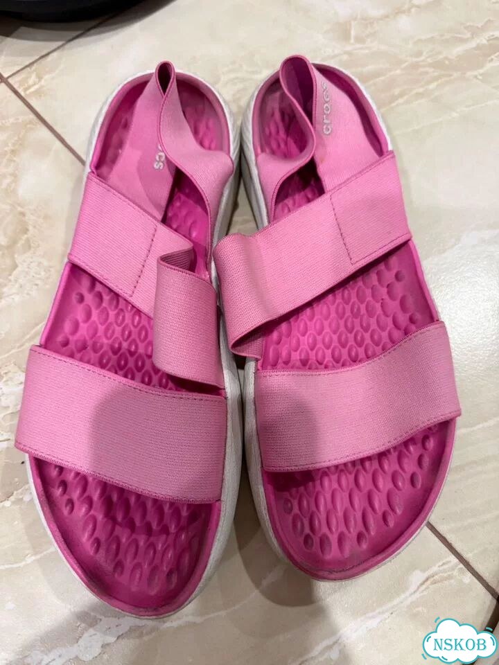 Сандалии crocs фото 2