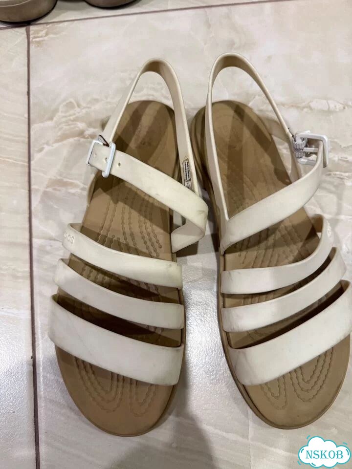 Сандалии crocs фото 3