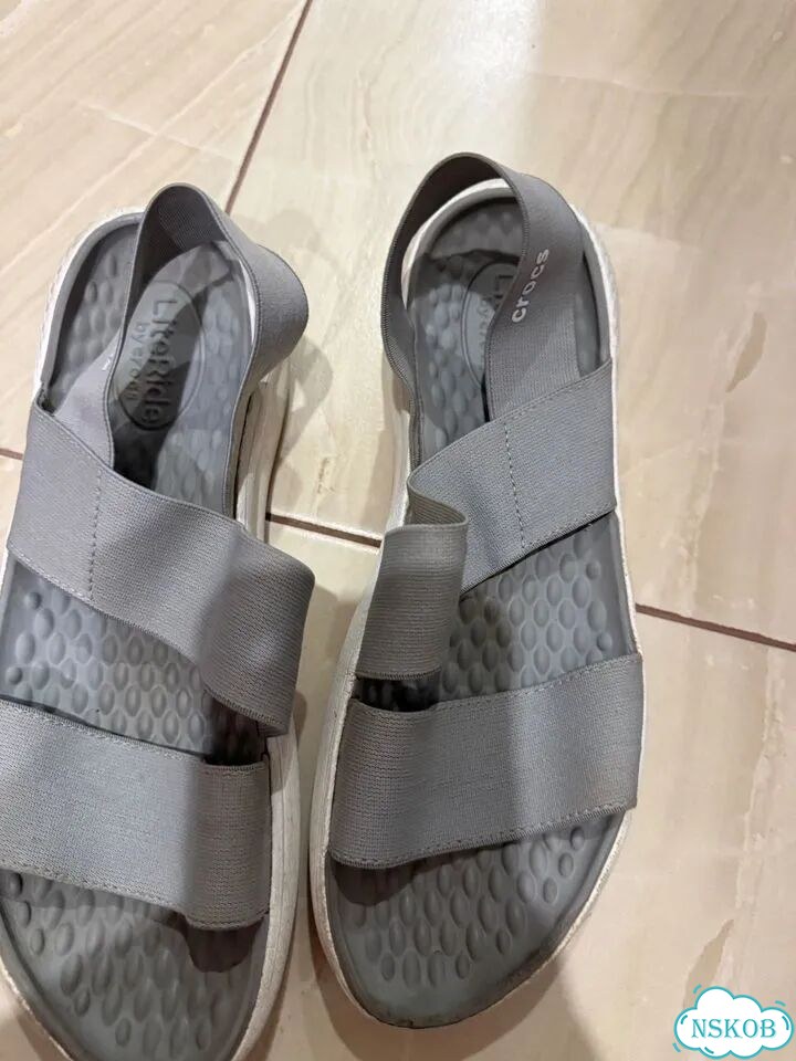 Сандалии crocs фото 4