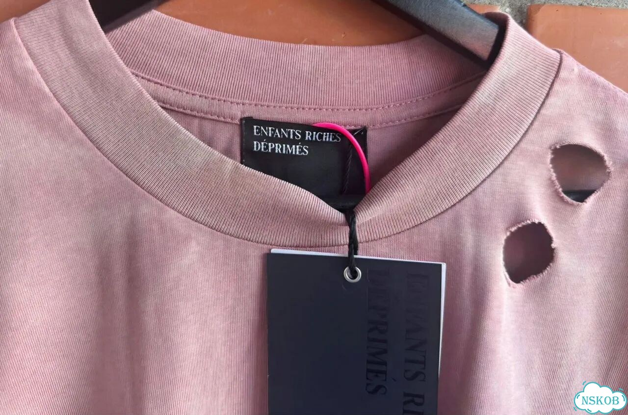Футболка enfants rches deprimes pink фото 9