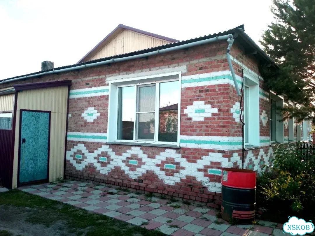 4-к. квартира, 110 м², 1/1 эт. фото 2