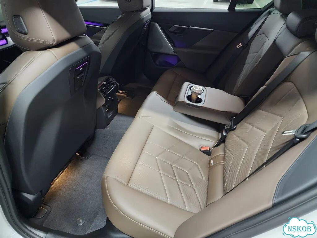 BMW 5 серия 2.0 AT, 2025, 10 500 км фото 14
