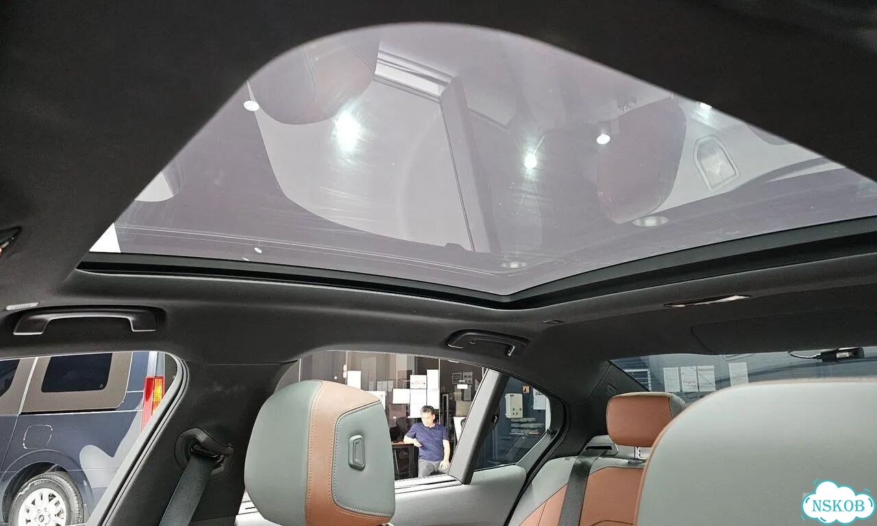 BMW 5 серия 2.0 AT, 2025, 36 000 км фото 14