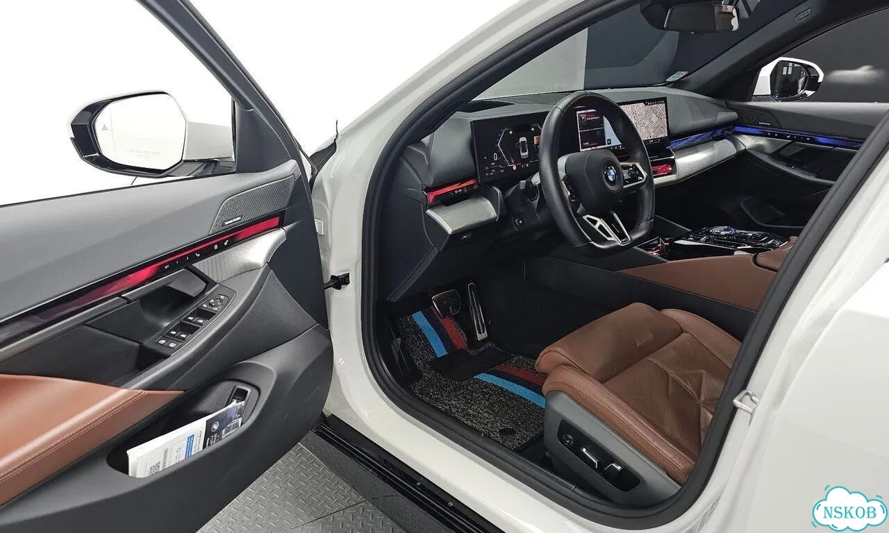 BMW 5 серия 2.0 AT, 2025, 36 000 км фото 27