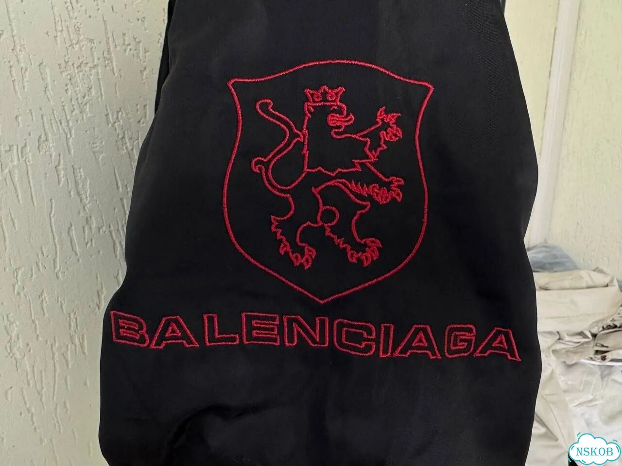 Бомбер Balenciaga Lion City фото 8