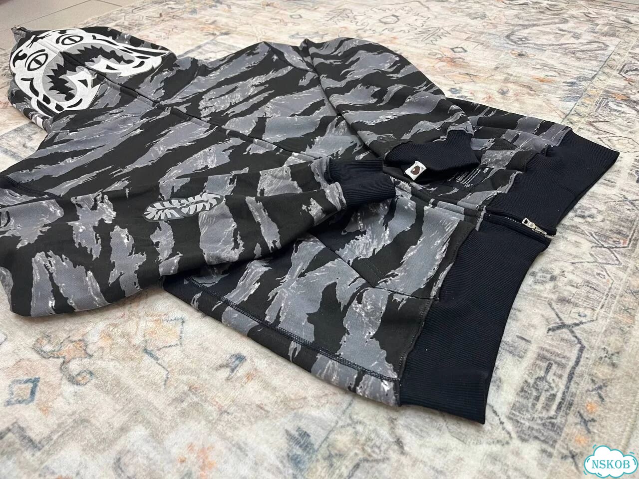 Серый Зип худи tiger Bape фото 10