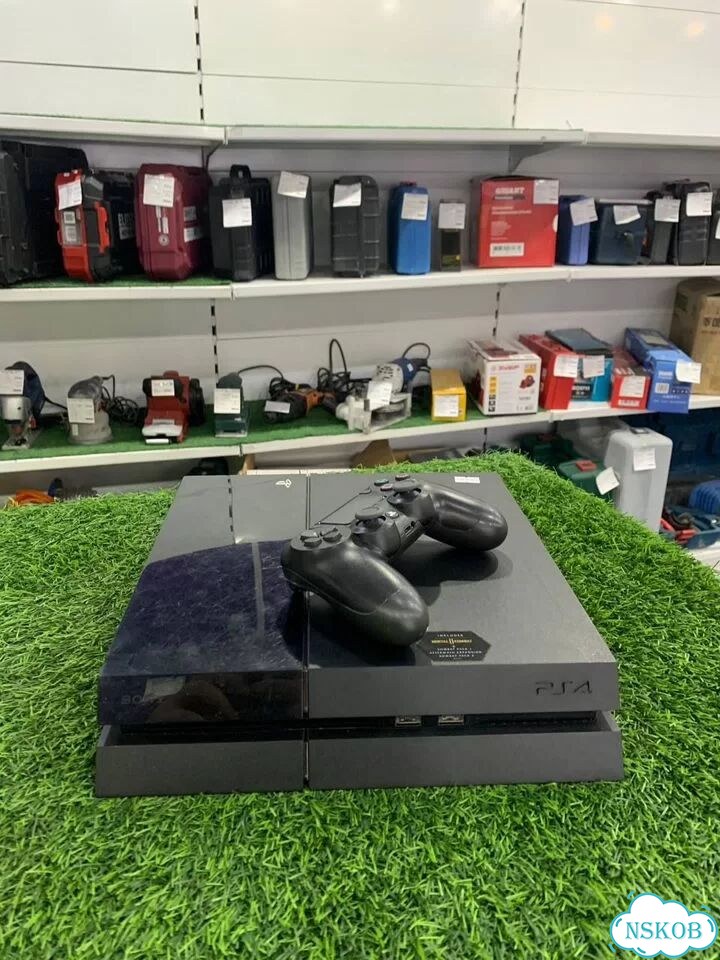 Приставка Sony PlayStation 4 500 GB фото 2
