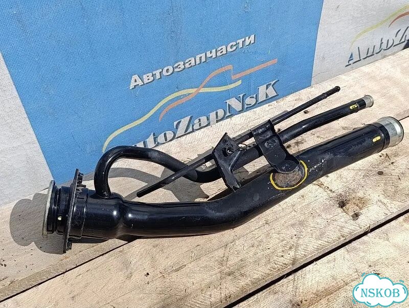 Горловина топливного бака Mitsubishi L200 фото 2