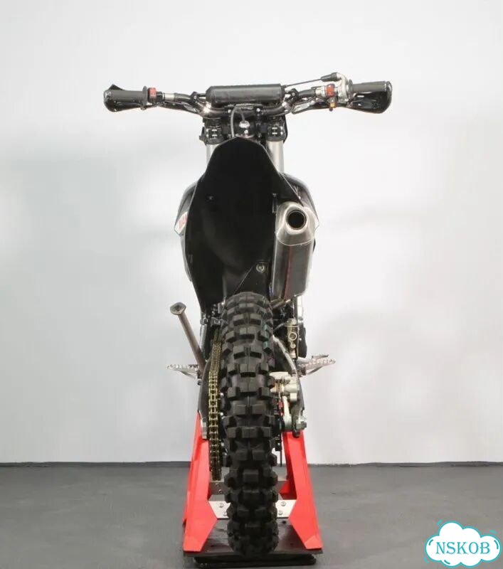 Avantis Enduro 300 Pro/Carb, 2026, 1 км фото 2