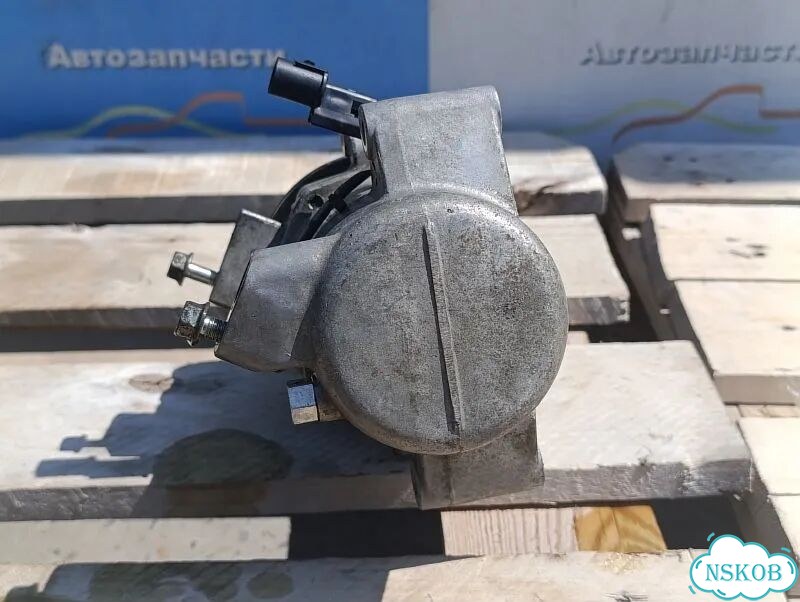 Компрессор кондиционера Mitsubishi L200 фото 5