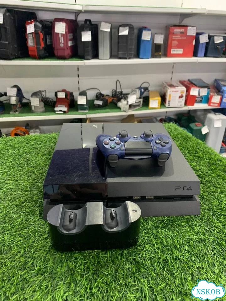 Приставка PlayStation 4 Fat 500GB фото 2