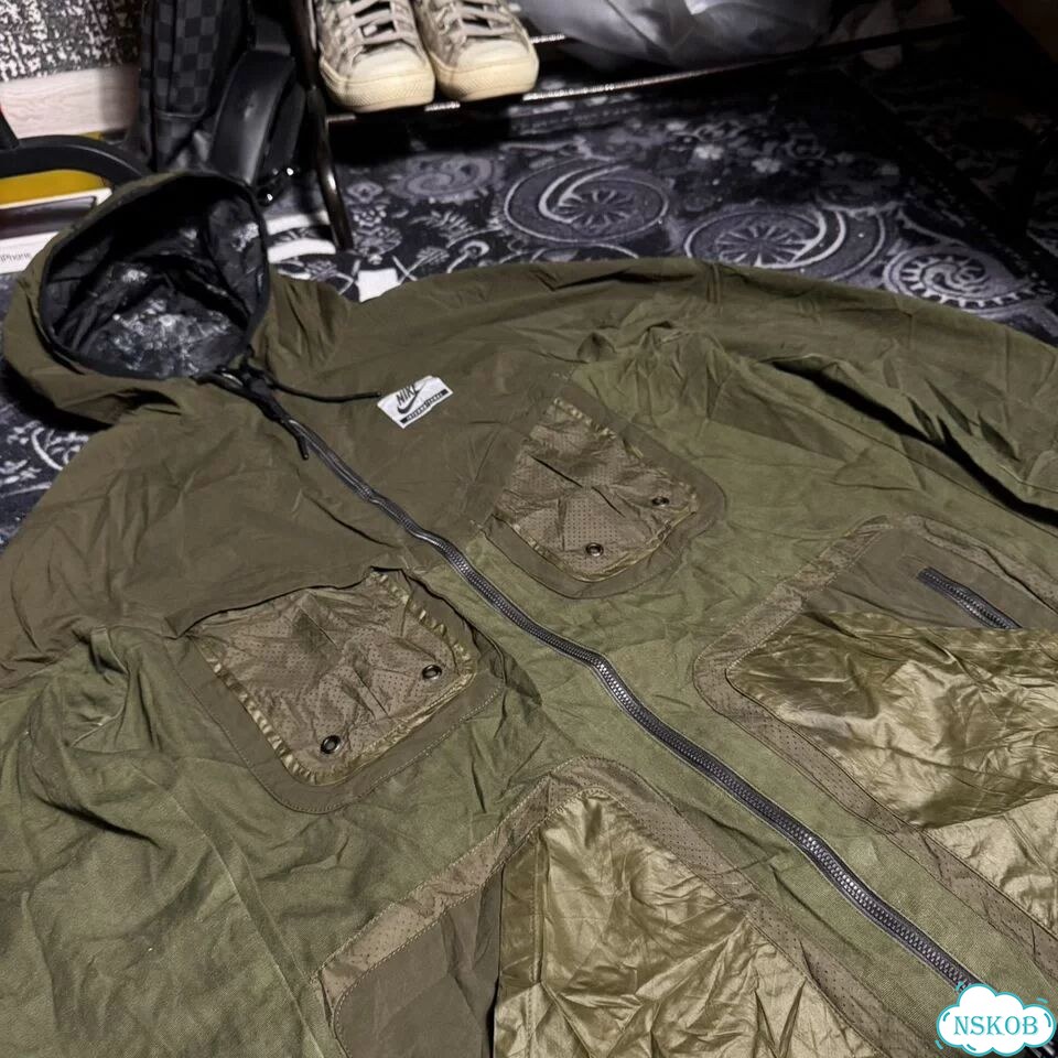 Ветровка Nike drill оригинал очень крутая фото 3